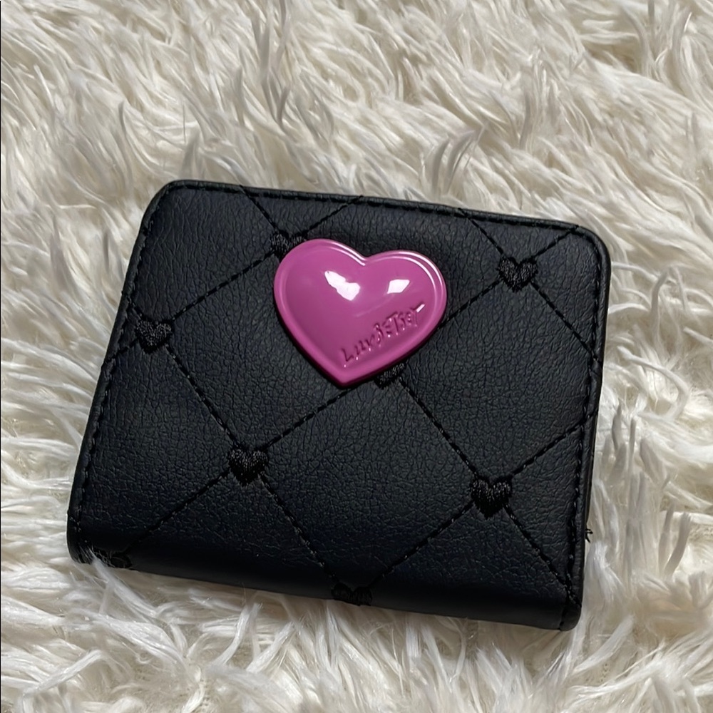 Betsey Johnson Black and Pink Quilted Wallet with Heart BNWOT